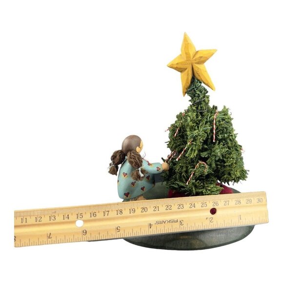 Vintage 1995 Folk Art Figure Sculpture Girl W Christmas Tree Signed Phil Wooden - Picture 3 of 10